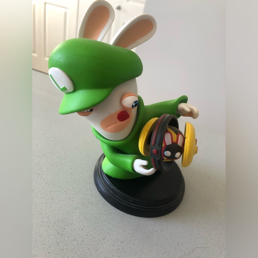 Mario Rabbids Luigi figurine
